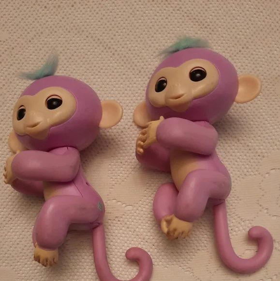 Interactive Fingerling Toy Set - Picture 6 of 6